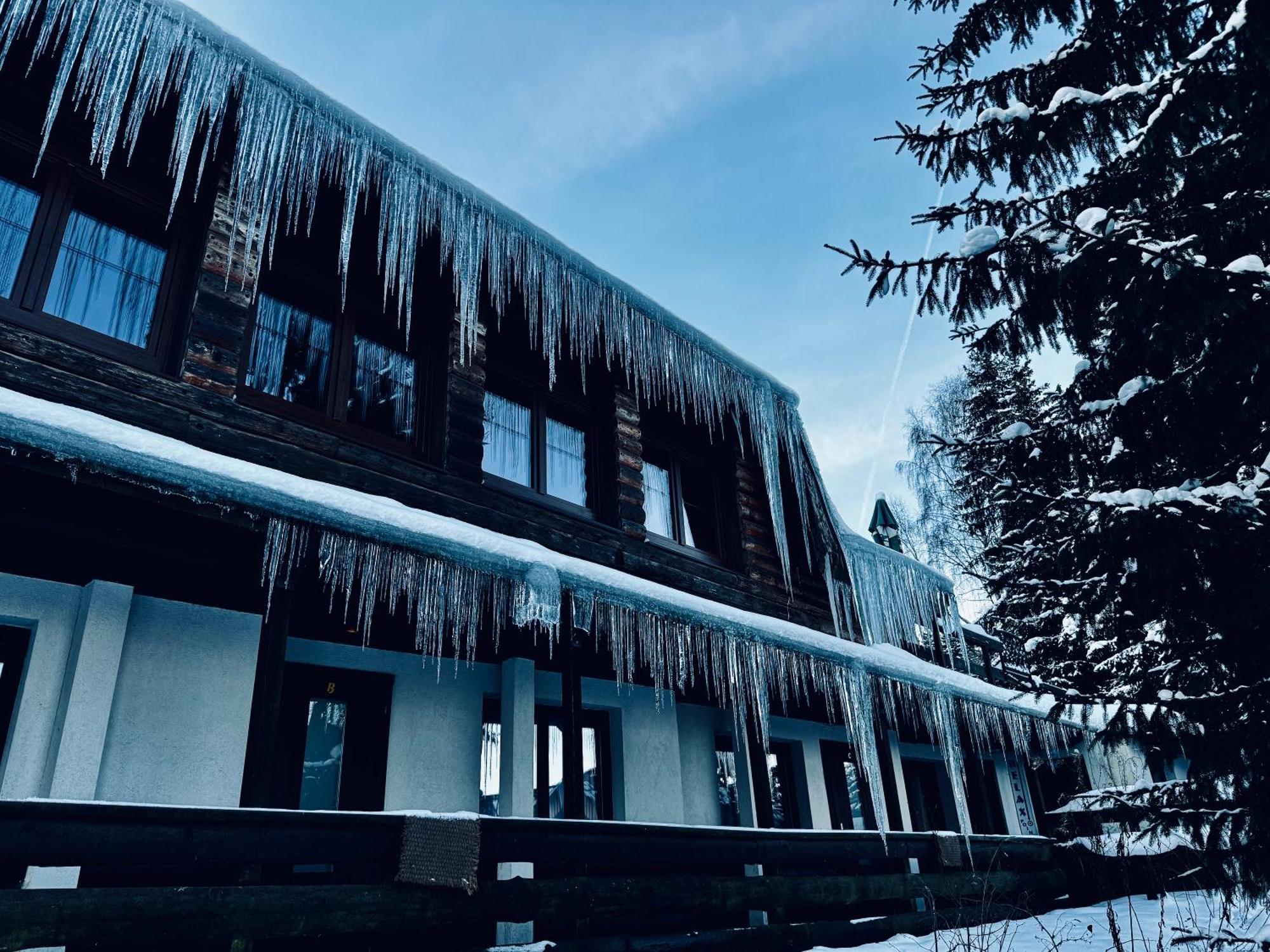 Myslivna Harrachov Hotel Exterior photo